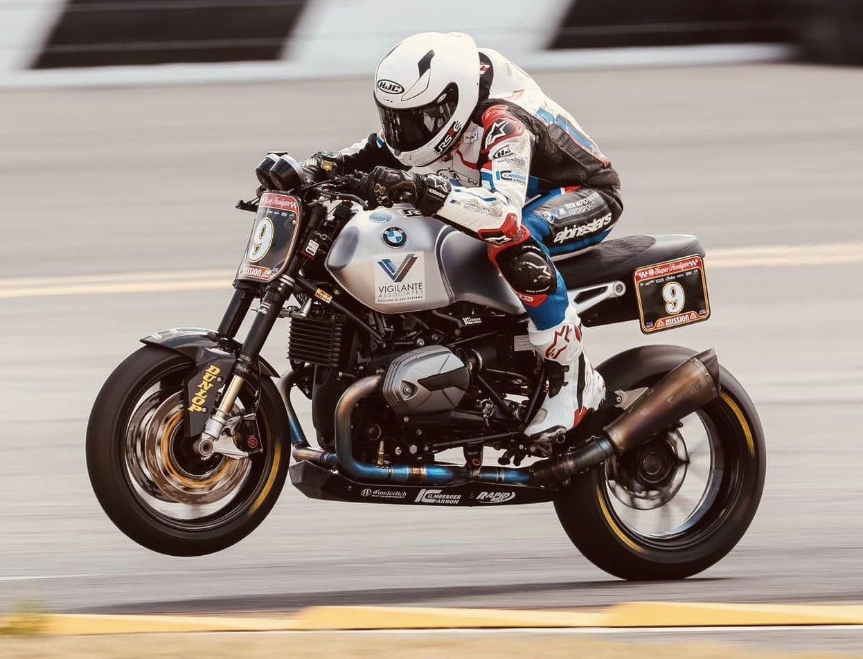 BMW R nineT tuned by Paul&rsquo;s Garage on the track